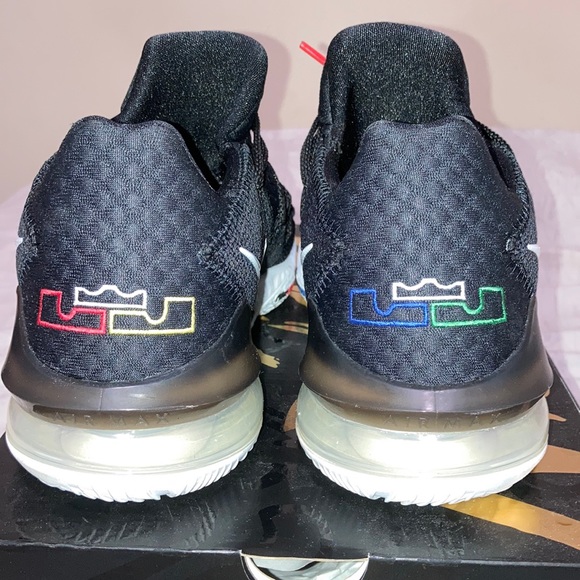 LEBRON 17 WITH BOX - Picture 5 of 5